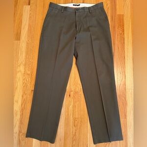 Dockers Men’s Slim Fit Khaki Dress Pants